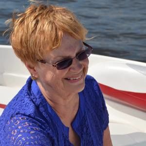 Meet your Posher, Pam johnson